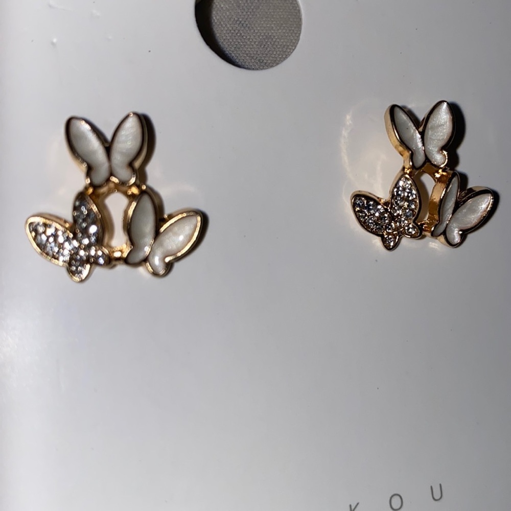 3 butterflies 🦋 earrings 1/2inch “